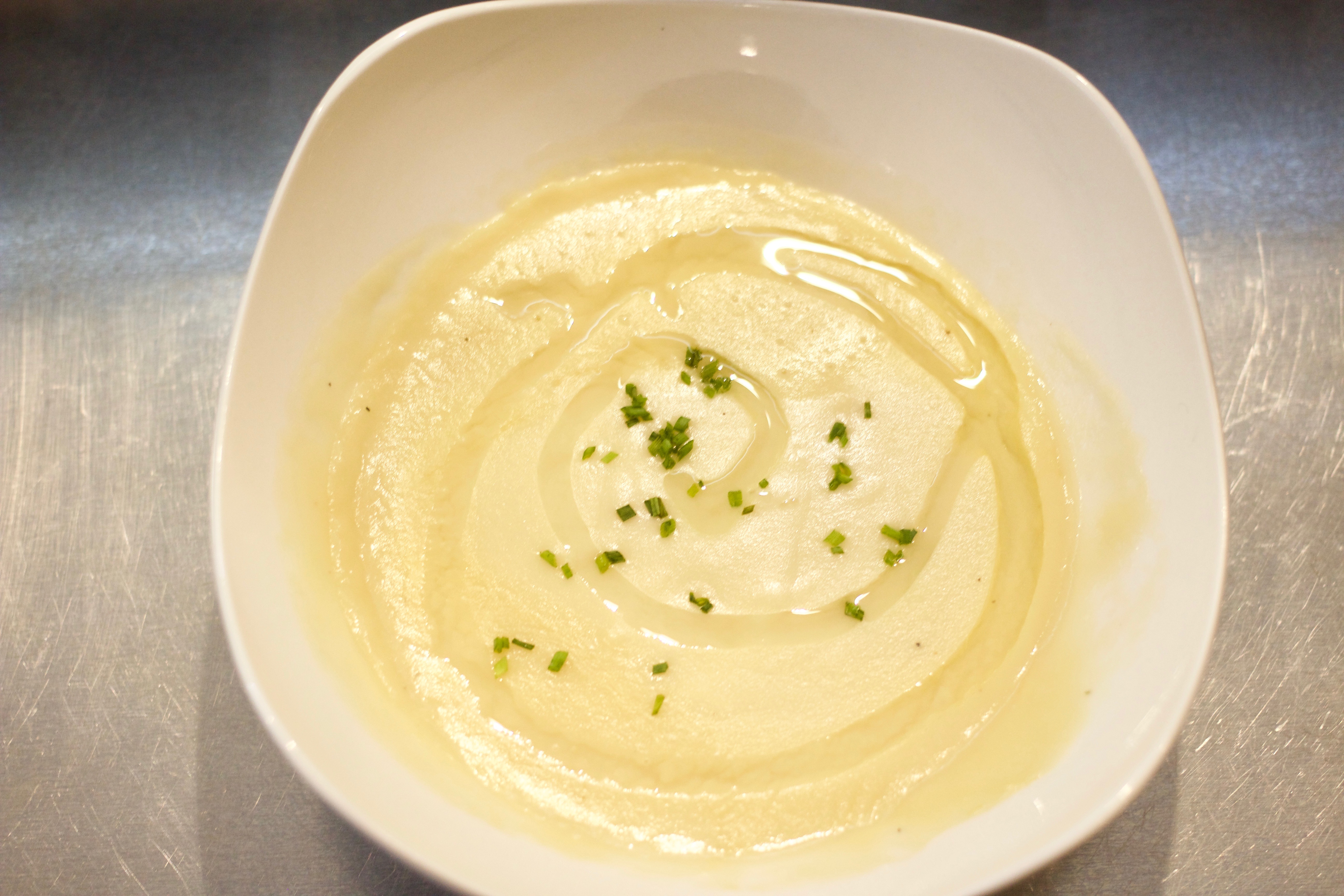 Order Potato Leek Soup  food online from Asador Del Sur store, Maplewood on bringmethat.com