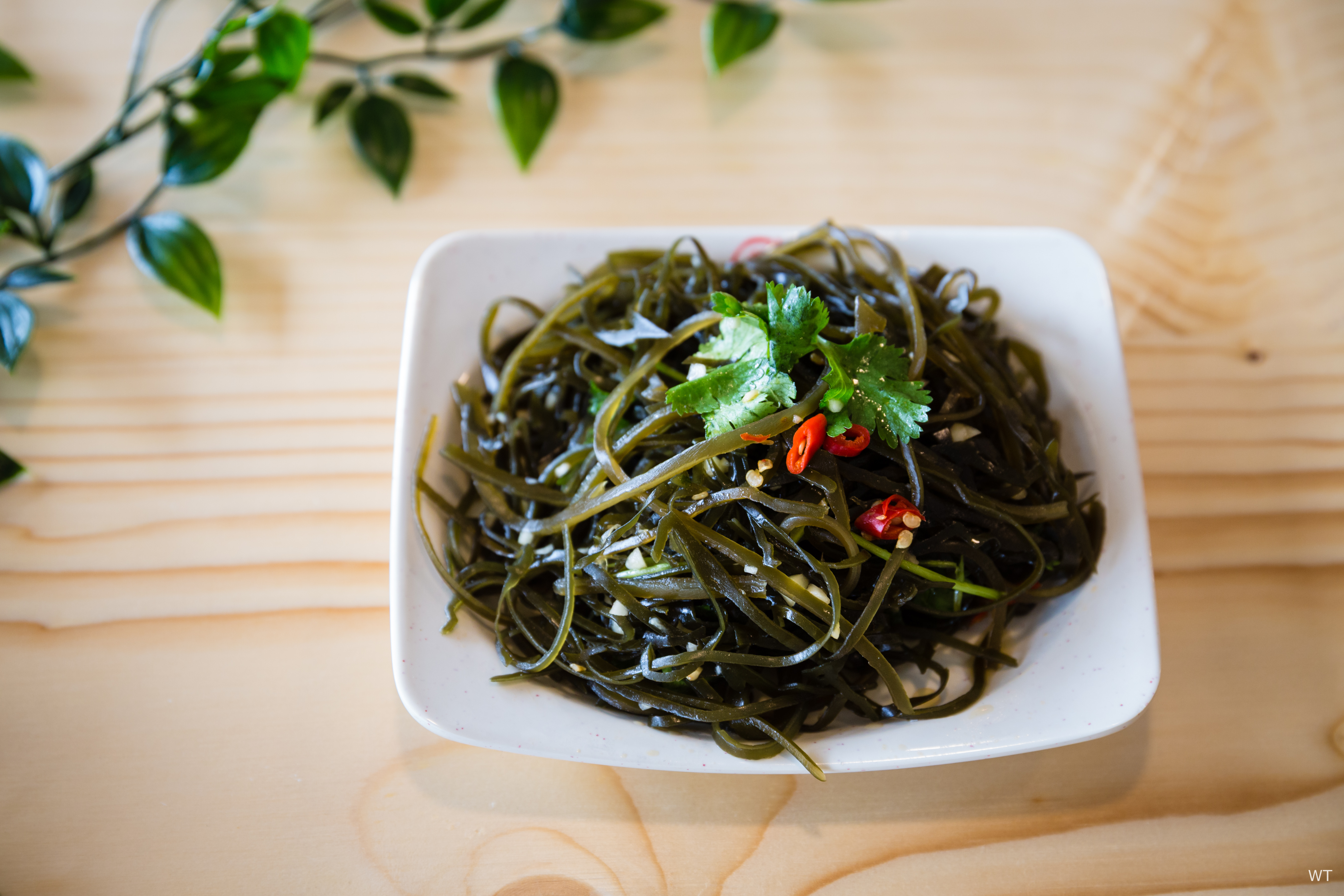 Order Seaweed Salad 蒜泥海带丝 food online from Ten Seconds store, Bellevue on bringmethat.com