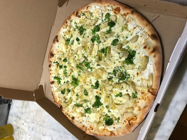 Order 18" The Boardwalk White Pie food online from Napolitano Brooklyn Pizza store, Providence on bringmethat.com