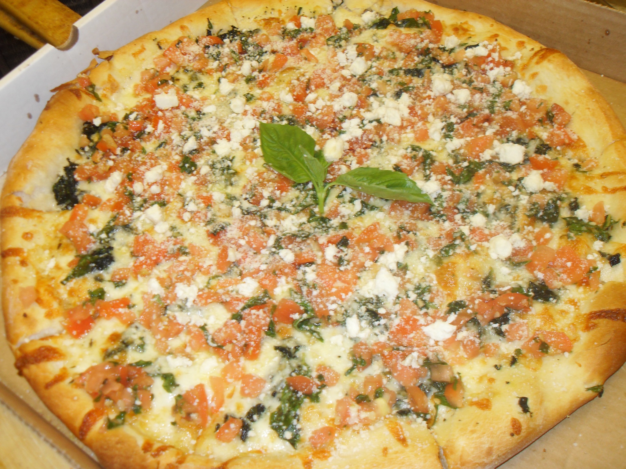 Order Spinach Hand Tossed Pizza food online from Ajbambino Pizzeria store, Coraopolis on bringmethat.com