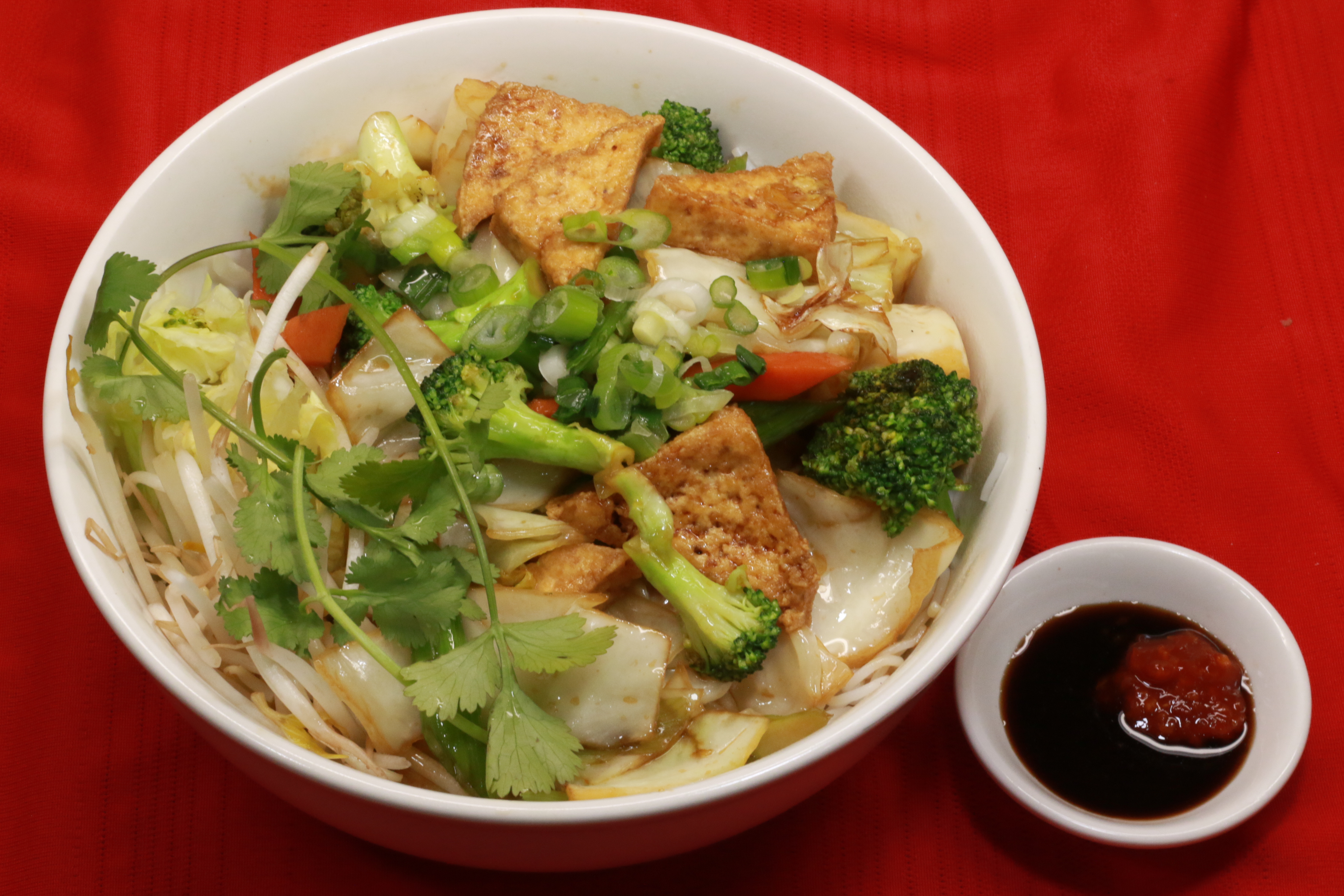 Order V8. Vegetable Noodle Bowl food online from Pho Khang store, Englewood on bringmethat.com