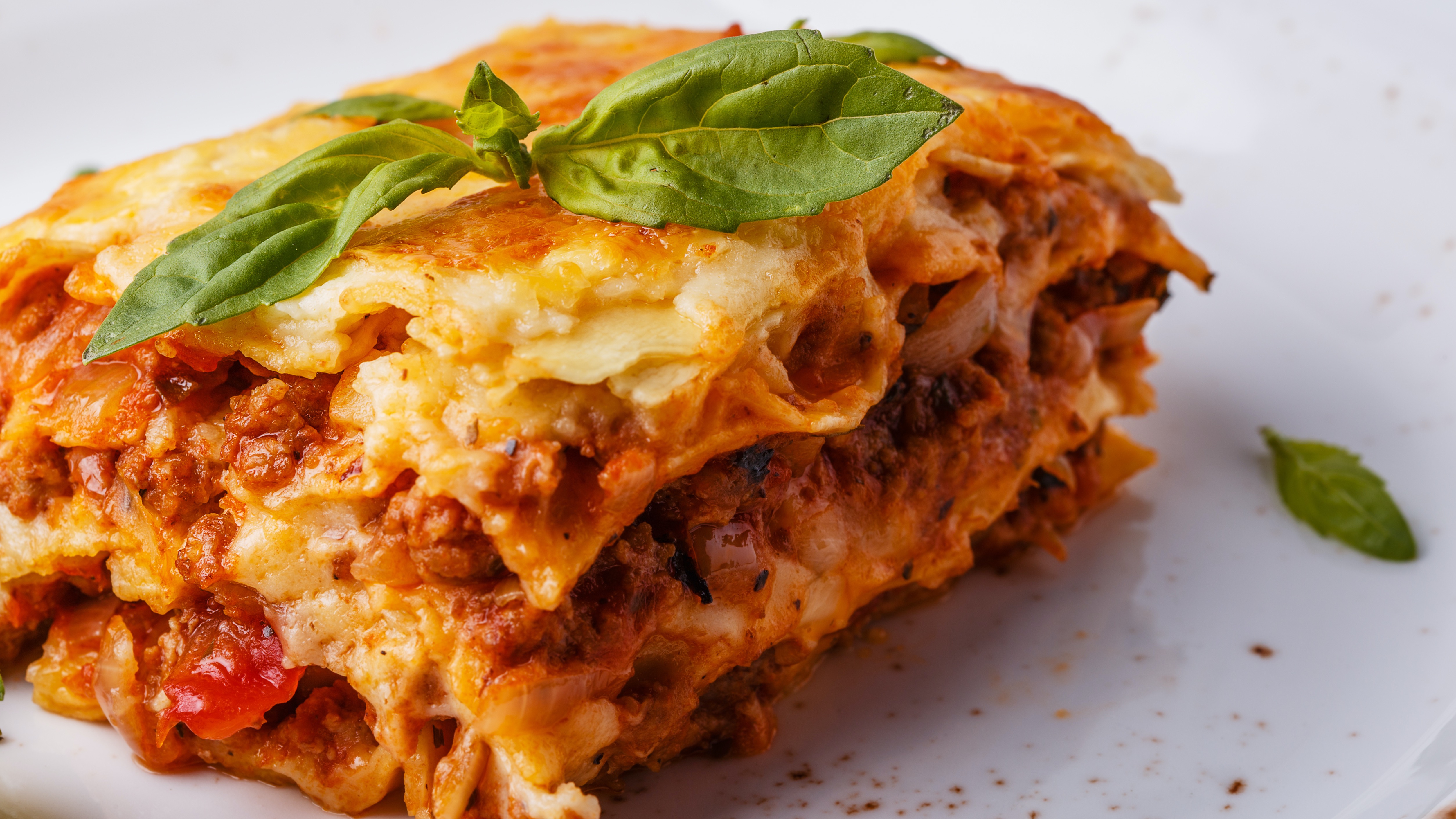 Order Lasagna Bolognese, Ricetta di "Nonna Rina" food online from Il Pastaficio store, Greenwich on bringmethat.com