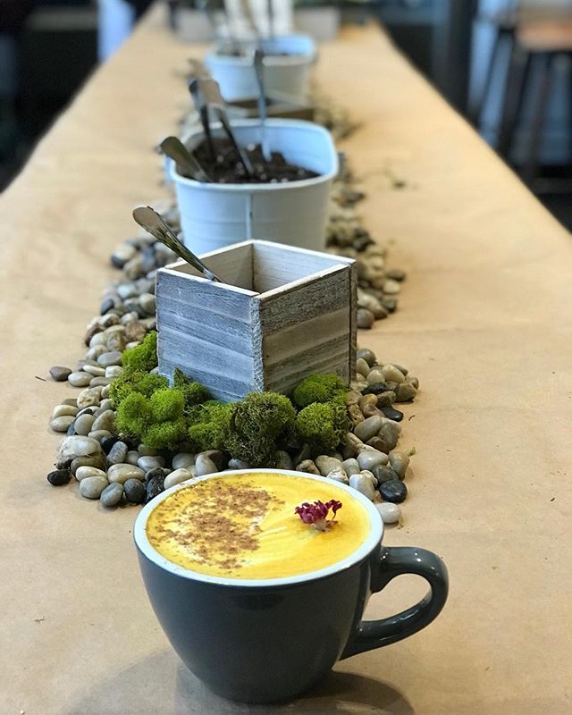 Order Turmeric Latte food online from Coma Coffee Roasters store, Richmond Heights on bringmethat.com