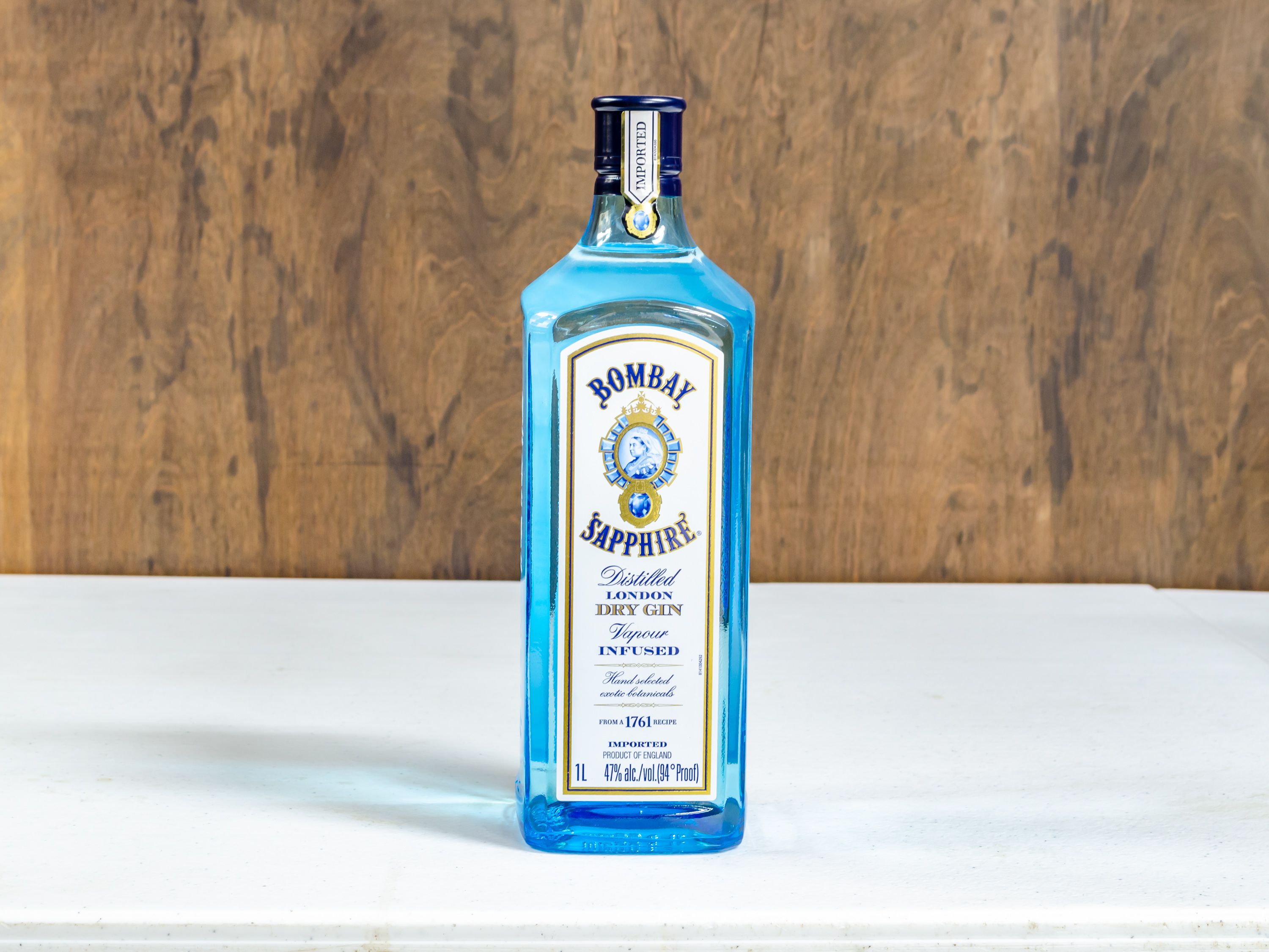 Order Bombay Sapphire, 750 ml. Gin food online from Liquorama store, Hyde Park on bringmethat.com