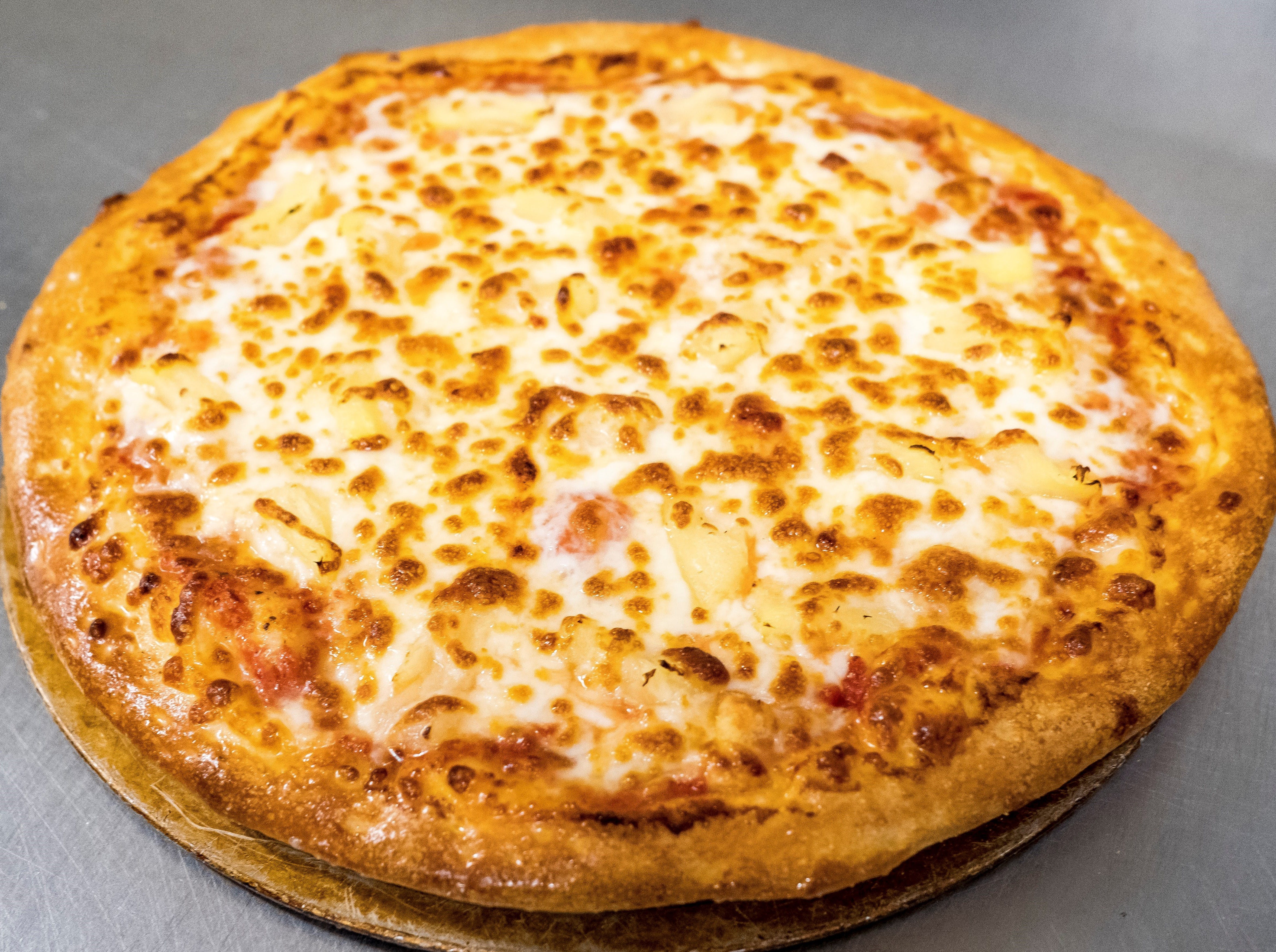 Order Plain Cheese Pizza - Small 10'' food online from Rome Pizza store, Boston on bringmethat.com