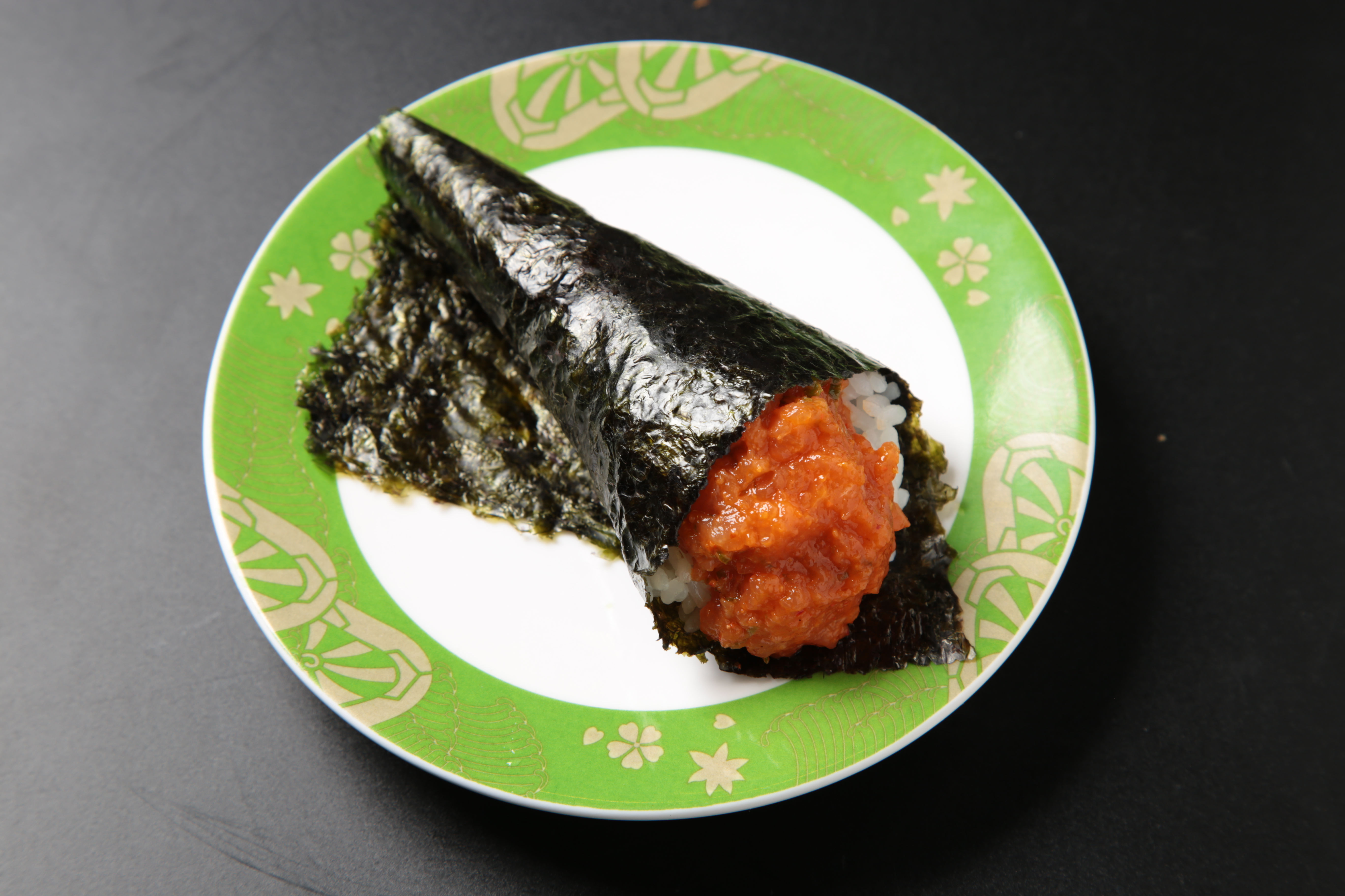 Order Spicy Salmon Temaki food online from Izumi Revolving Sushi store, Daly City on bringmethat.com