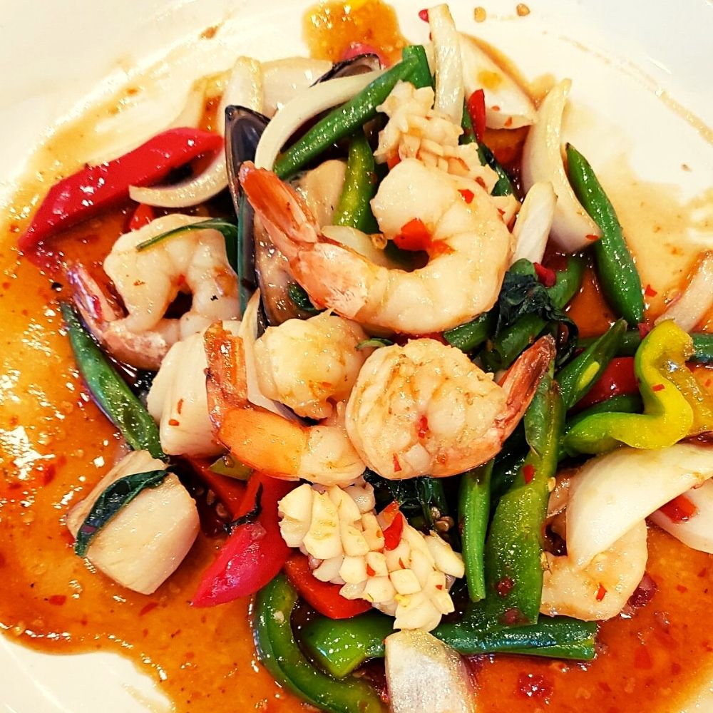 Order Ploy's Basil Favorite Thai Seafood food online from Ploy Thai Cuisine store, The Woodlands on bringmethat.com