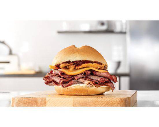 Order SMOKEHOUSE BRISKET food online from Arby's store, Chicago on bringmethat.com