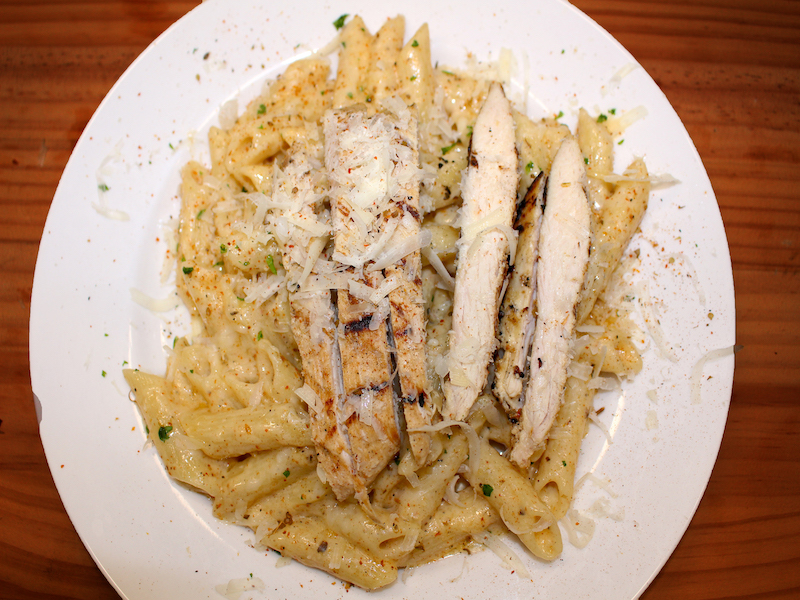 Order Cajun Chicken Pasta food online from Stefano's Pizza Express store, Pharr on bringmethat.com