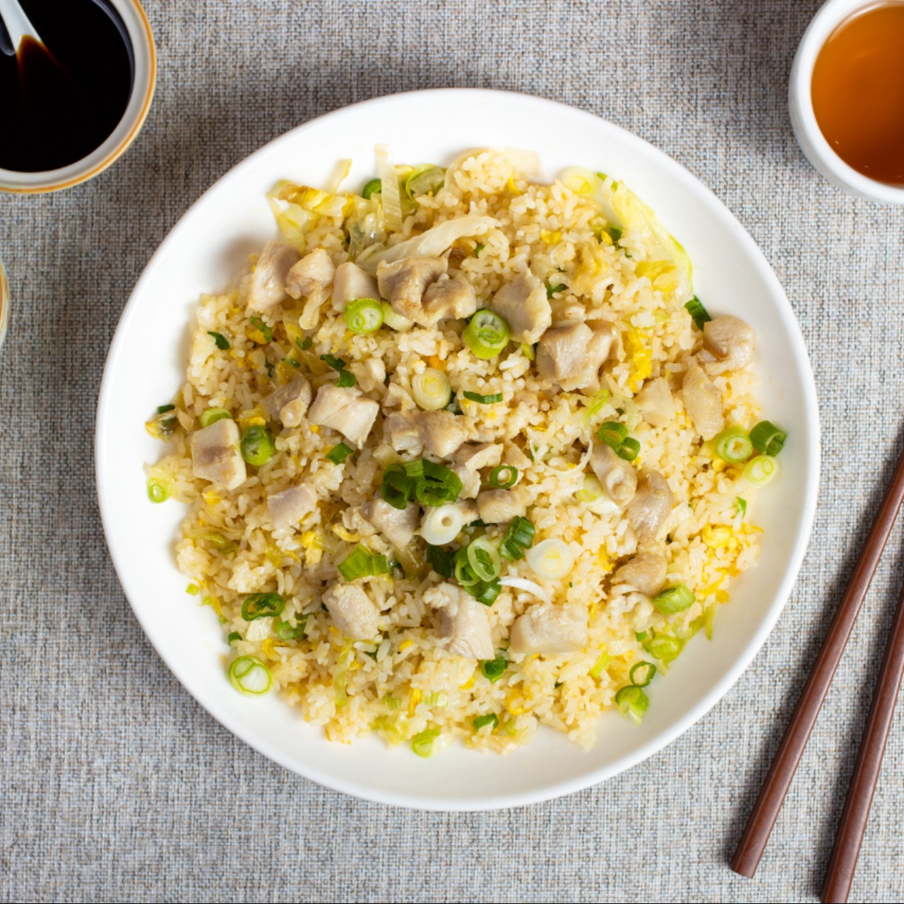 Order Chicken Fried Rice 鸡炒饭 food online from Qin's Ramen & Noodle Bar store, San Francisco on bringmethat.com
