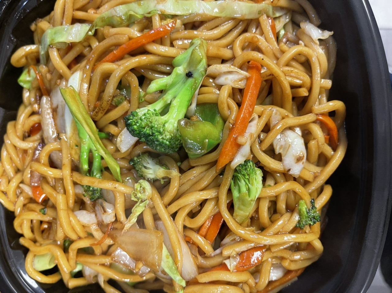 Order 1. Vegetable Noodles food online from China Breeze store, Atlanta on bringmethat.com