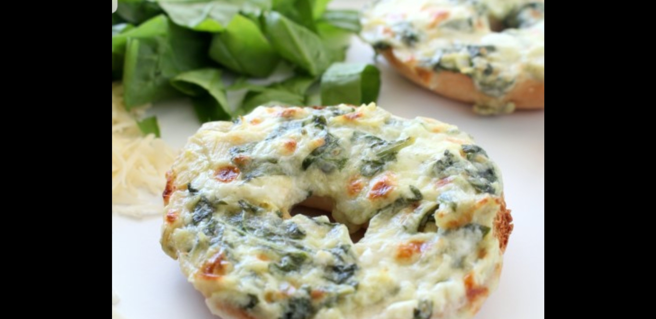 Order Bagel with Spinach and cream cheese spread food online from Bedford gourmet food store, Brooklyn on bringmethat.com