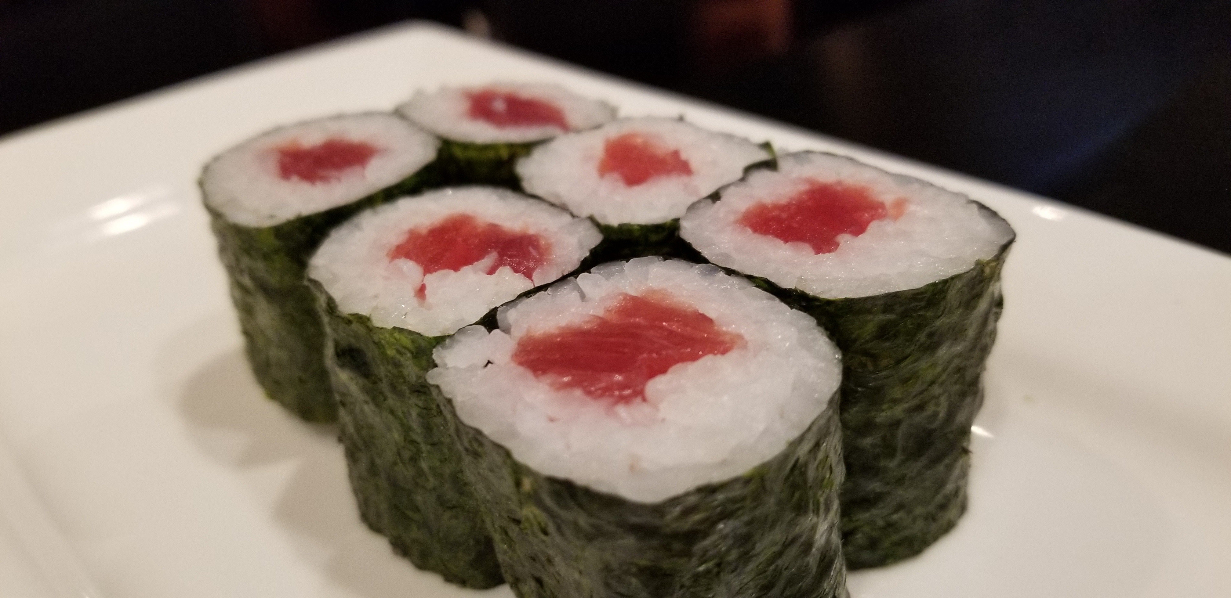Order Tuna Roll  food online from Sakana Japanese Sushi & Grill store, La Canada Flintridge on bringmethat.com