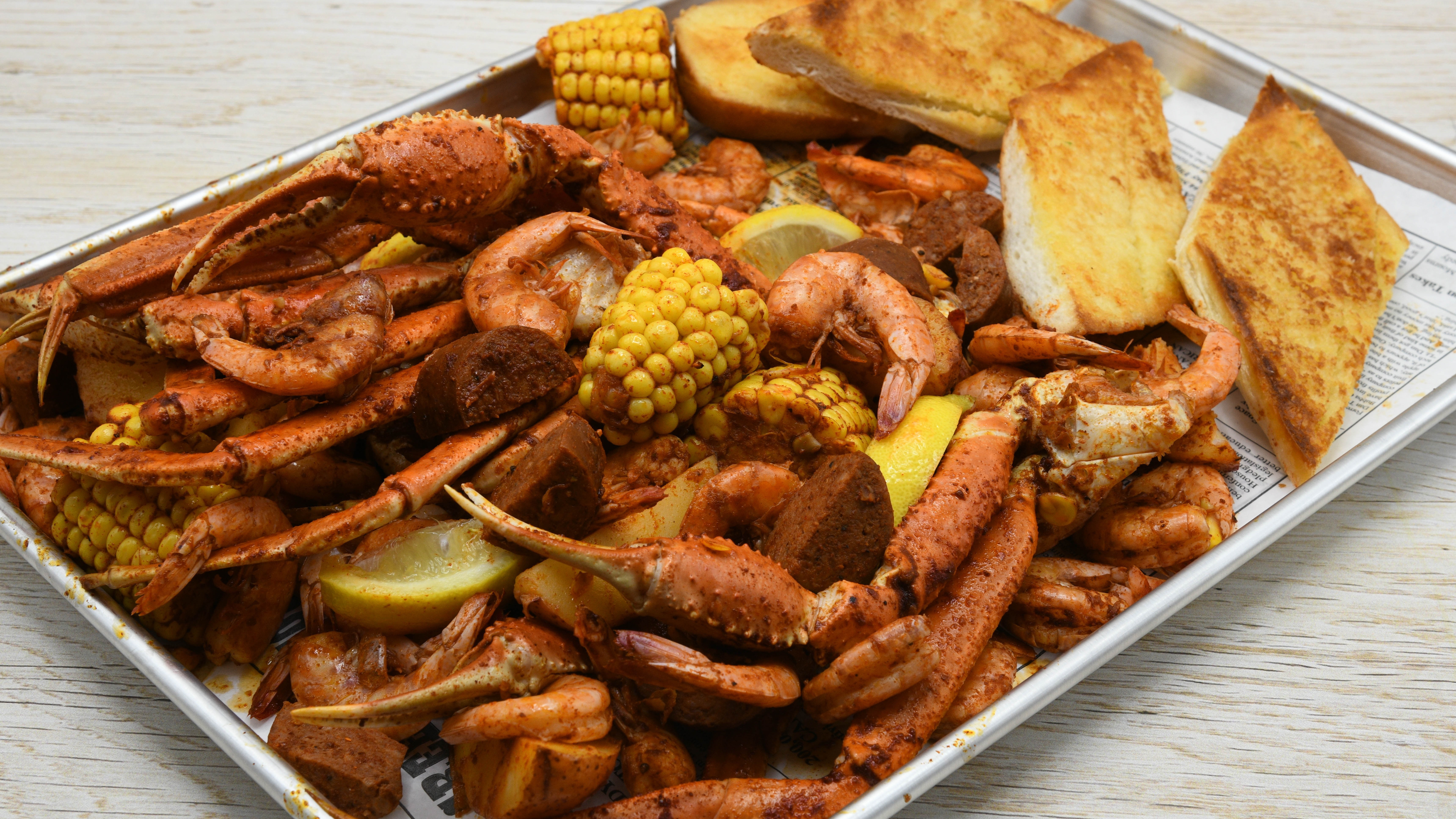 Order Crab and Shrimp Boil for One food online from Bubba Gump Shrimp Co Rstrnt store, Santa Monica on bringmethat.com