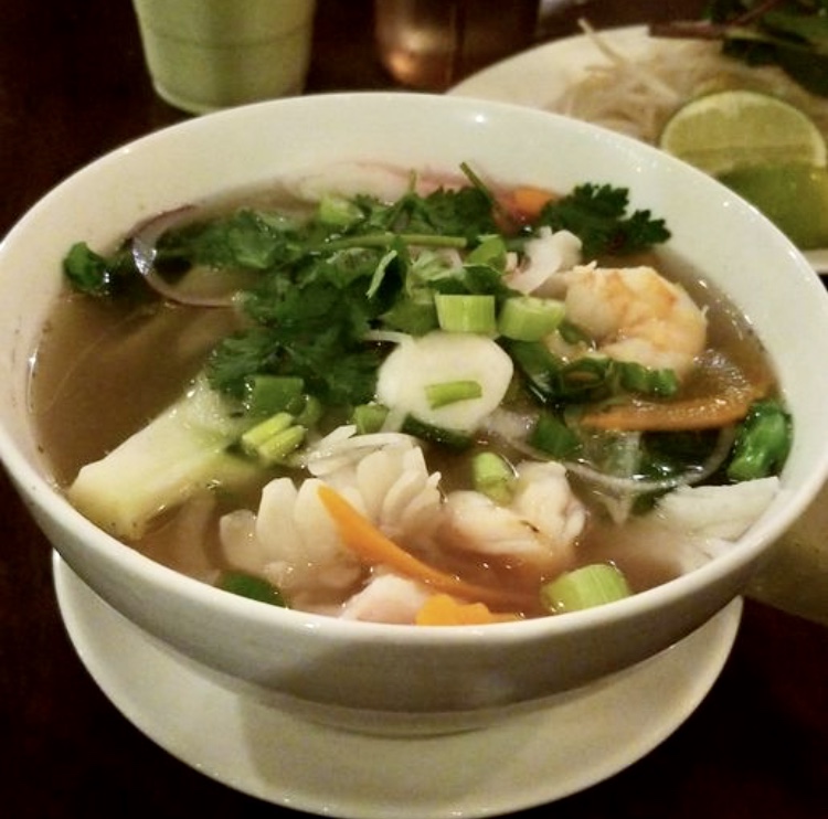 Order Seafood Noodle Soup (Phở đồ biển) food online from Hello Saigon store, New York on bringmethat.com