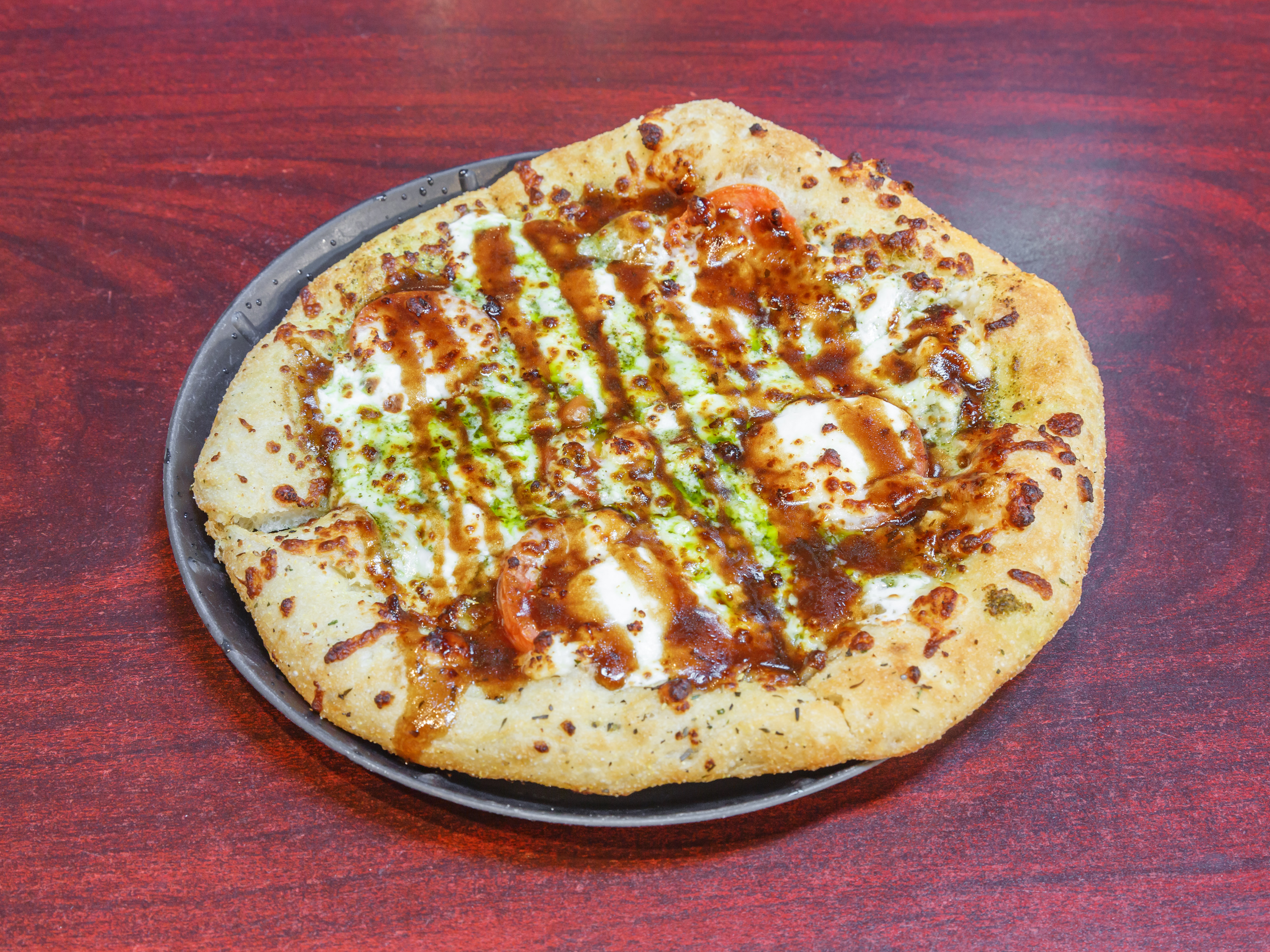 Order 8" Caprese Pizza food online from Tailgate Brewery store, Nashville on bringmethat.com
