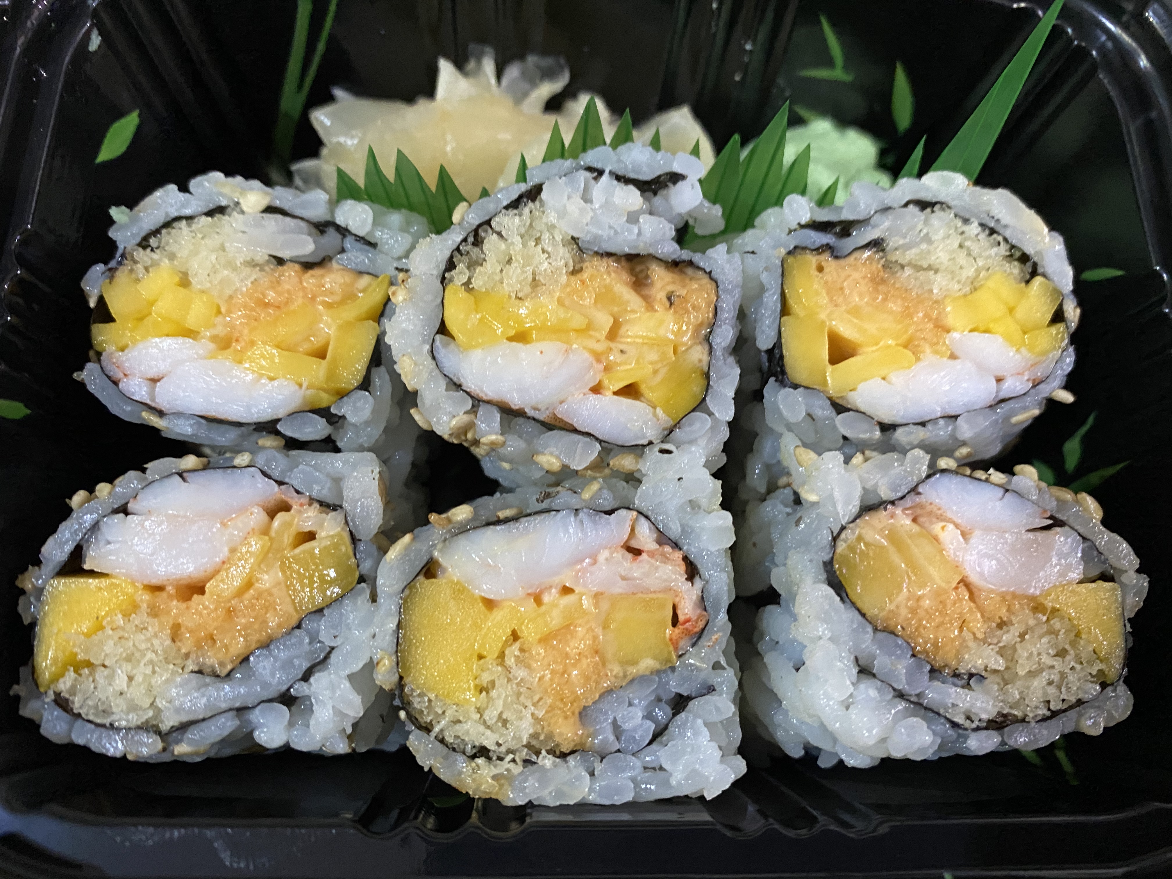 Order Spicy Mango Shrimp Roll food online from Bayard Sushi store, New York on bringmethat.com