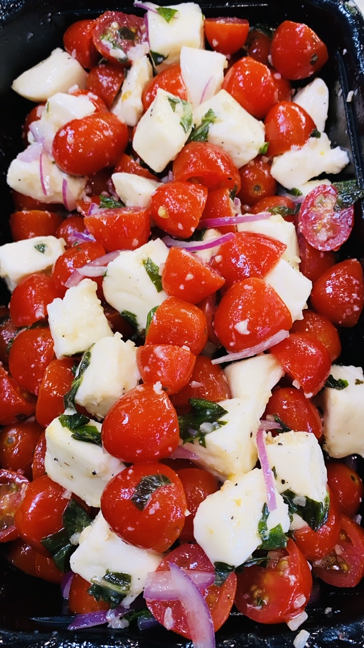 Order Cherry Tomato and Mozzarella Gourmet Salad  food online from Rye Ridge Deli store, Westport on bringmethat.com