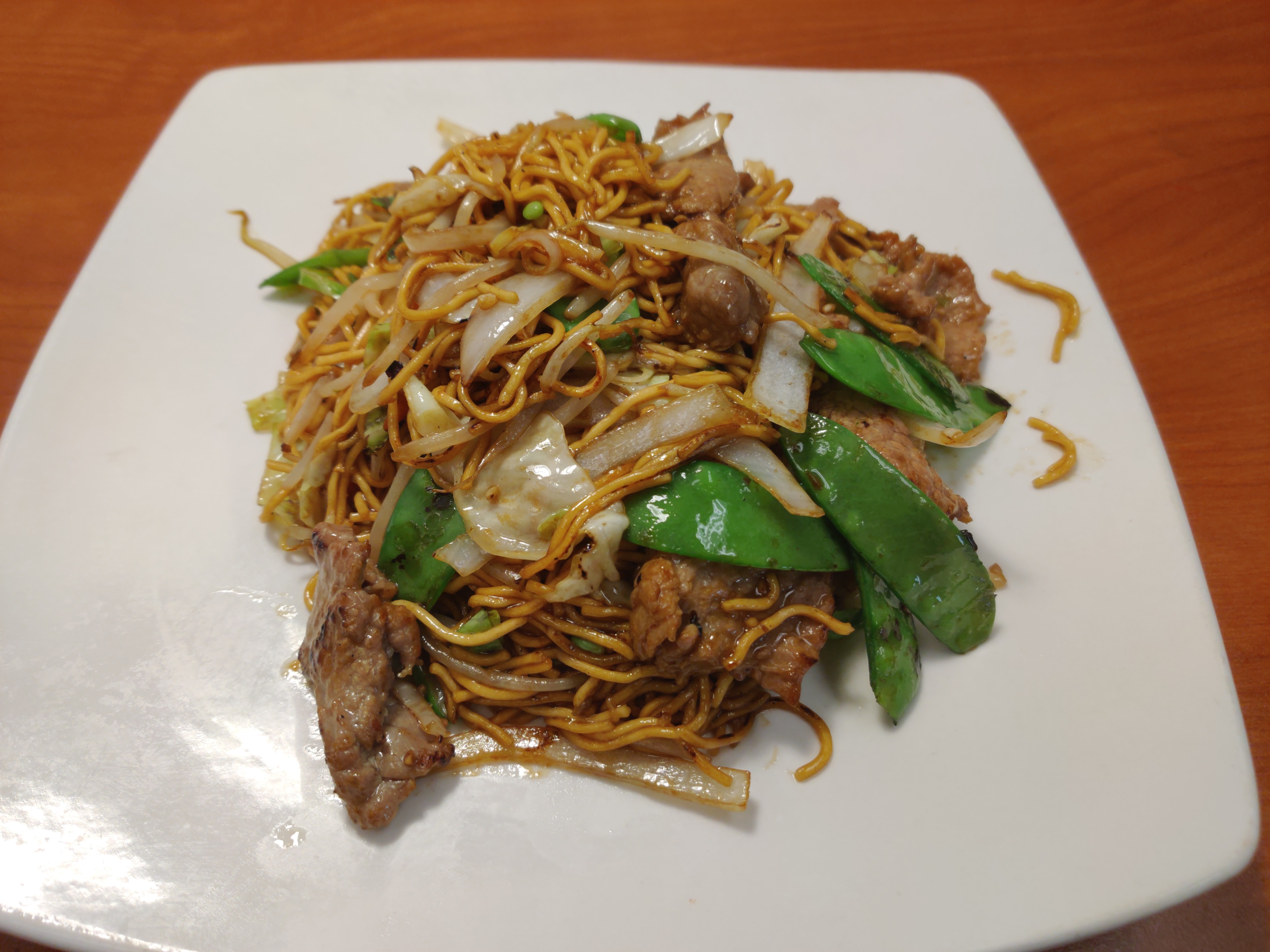 Order Beef Lo Mein food online from Red Ginger China Bistro store, Saint Paul on bringmethat.com