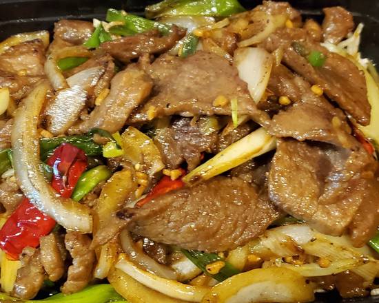 Order Mongolian Beef 蒙古牛 food online from Canton Phoenix store, Tigard on bringmethat.com