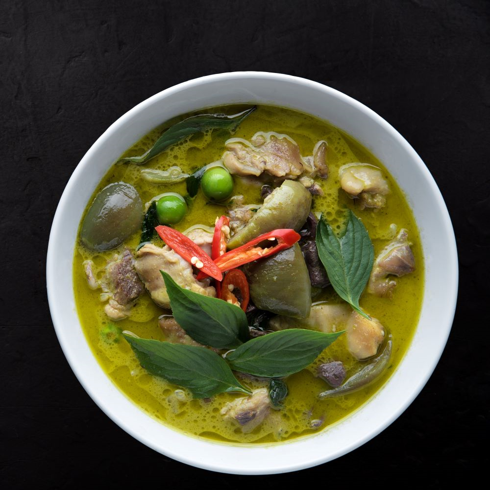 Order Green Curry food online from Zabb Thai Spice Kitchen store, Las Vegas on bringmethat.com