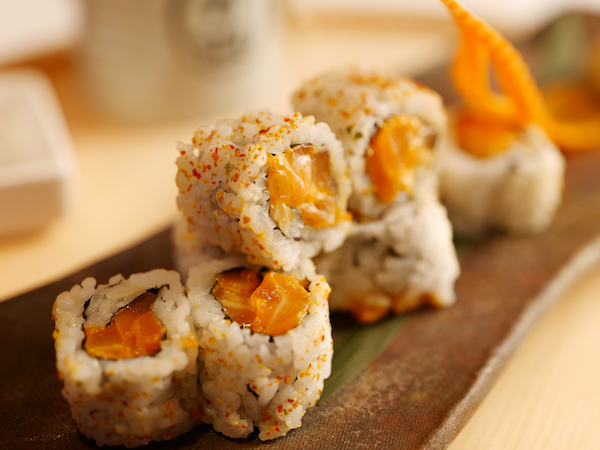 Order Spicy Salmon Roll food online from Tanoshii store, Willow Grove on bringmethat.com