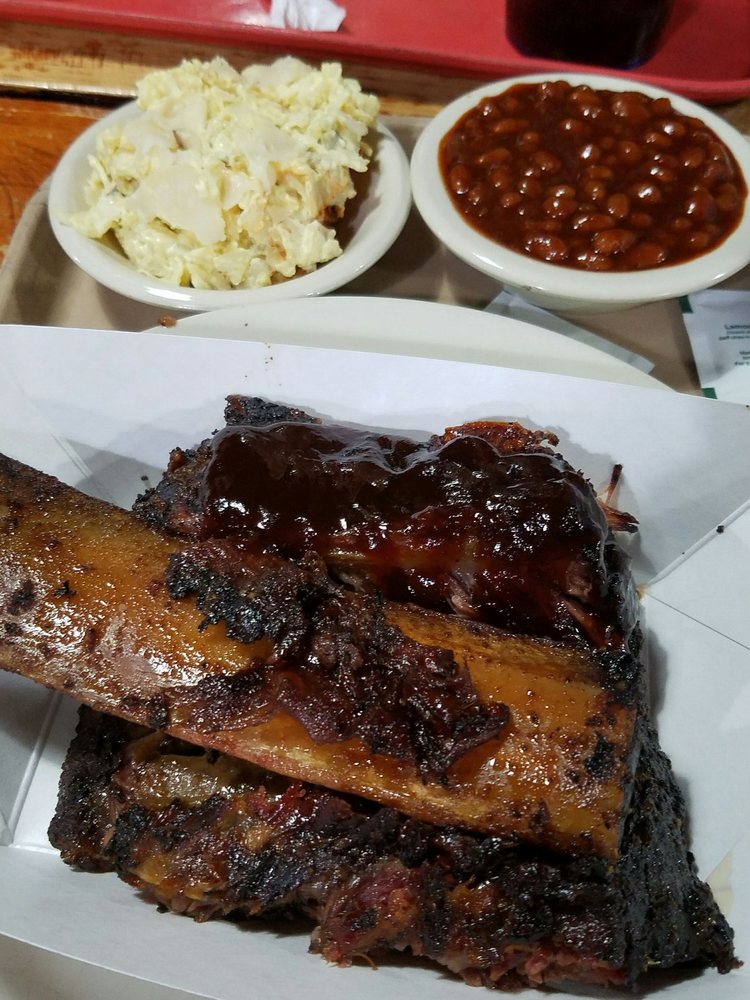 Order 1 lb. Ribs food online from Stubby's BBQ store, Hot Springs on bringmethat.com