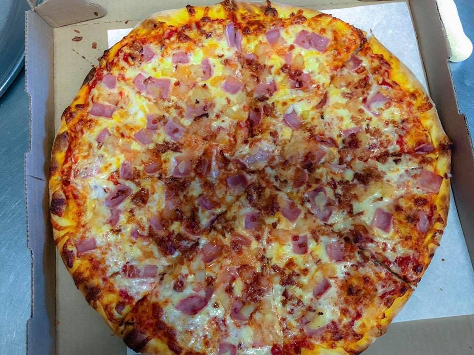 Order Ham & Pineapple Pizza - Medium 15'' (8 Slices) food online from Original Italian Pizza store, Milton on bringmethat.com