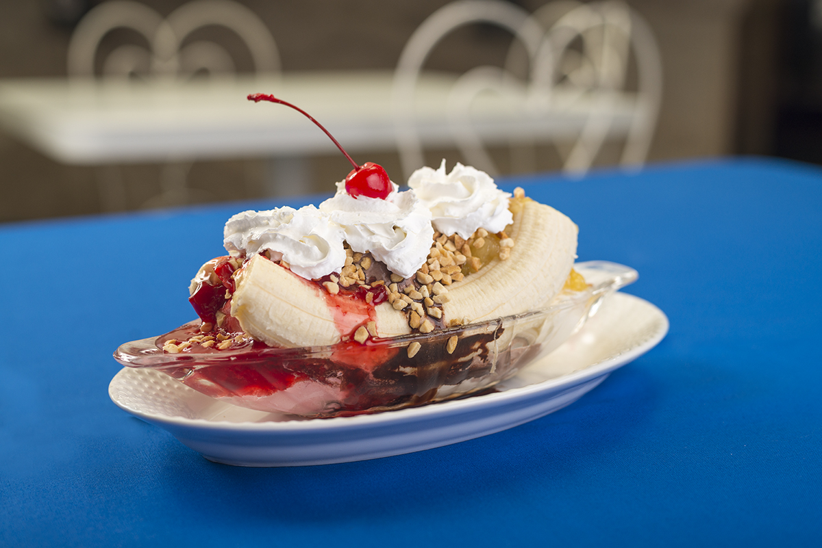 Order Classic Banana Split food online from Taggarts Ice Cream Parlor store, Canton on bringmethat.com