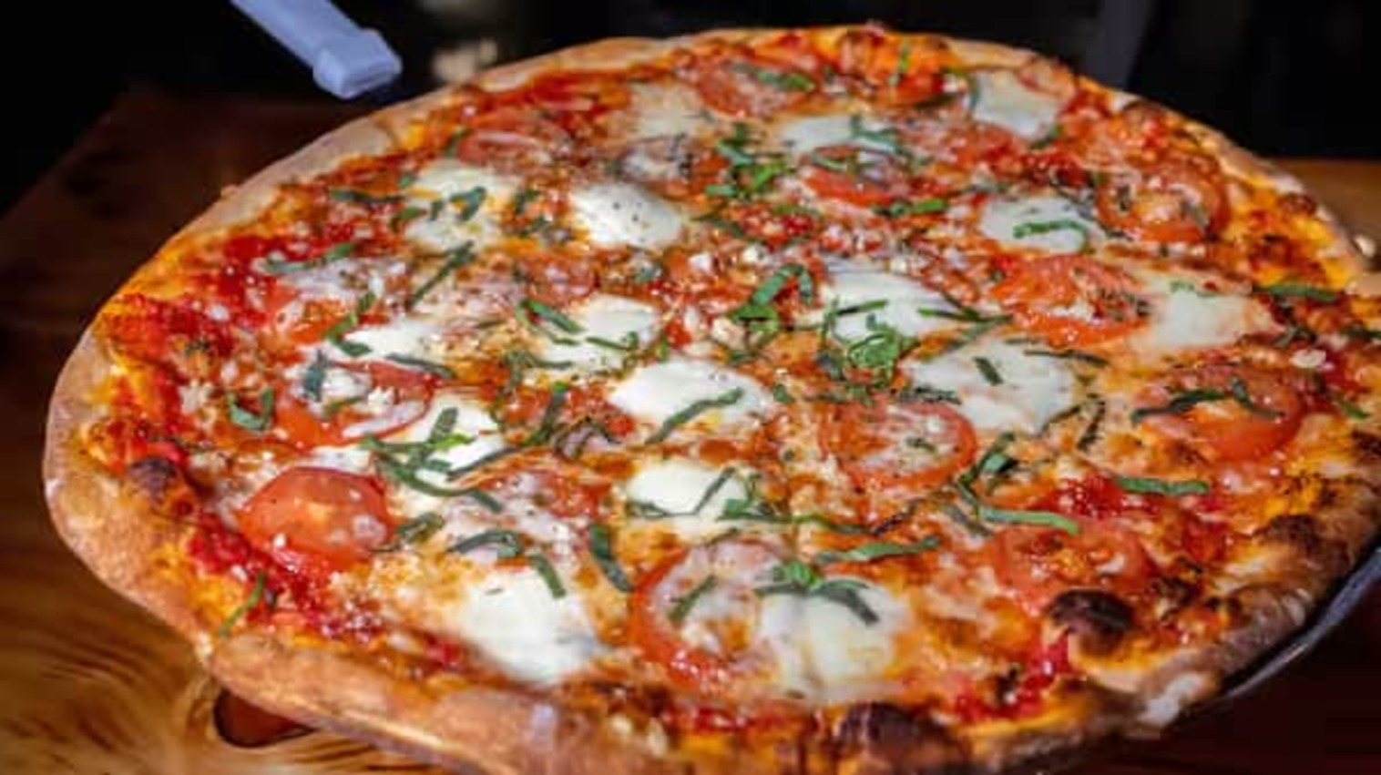 Order Lg Margherita food online from Five Boroughs Pizza store, Cumming on bringmethat.com