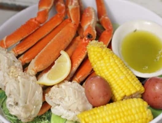 Order Snow Crab Platter food online from Rockfish Seafood Grill store, Houston on bringmethat.com