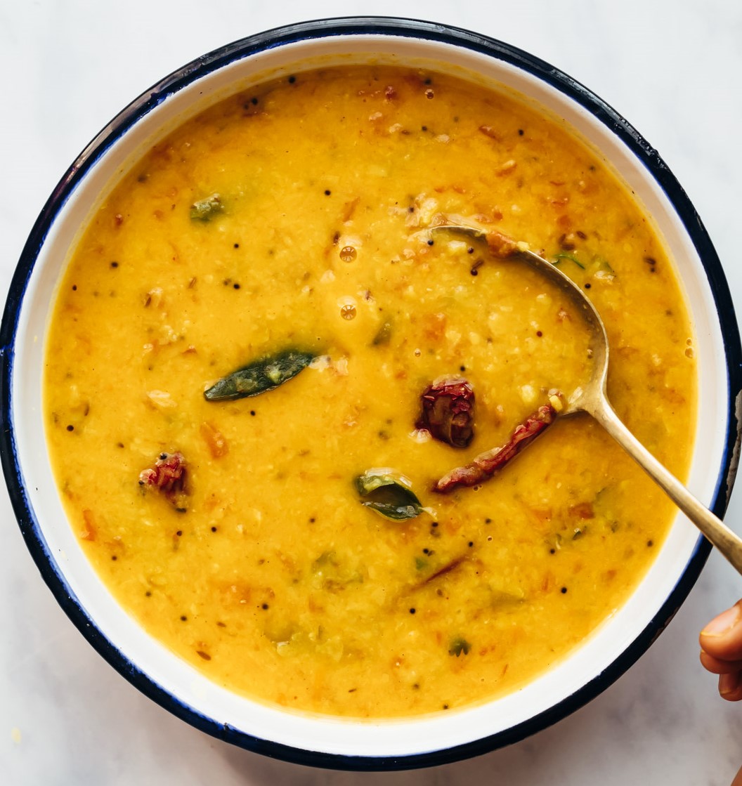 Order Dal Palak Curry food online from Malgudi Veg store, Ashburn on bringmethat.com