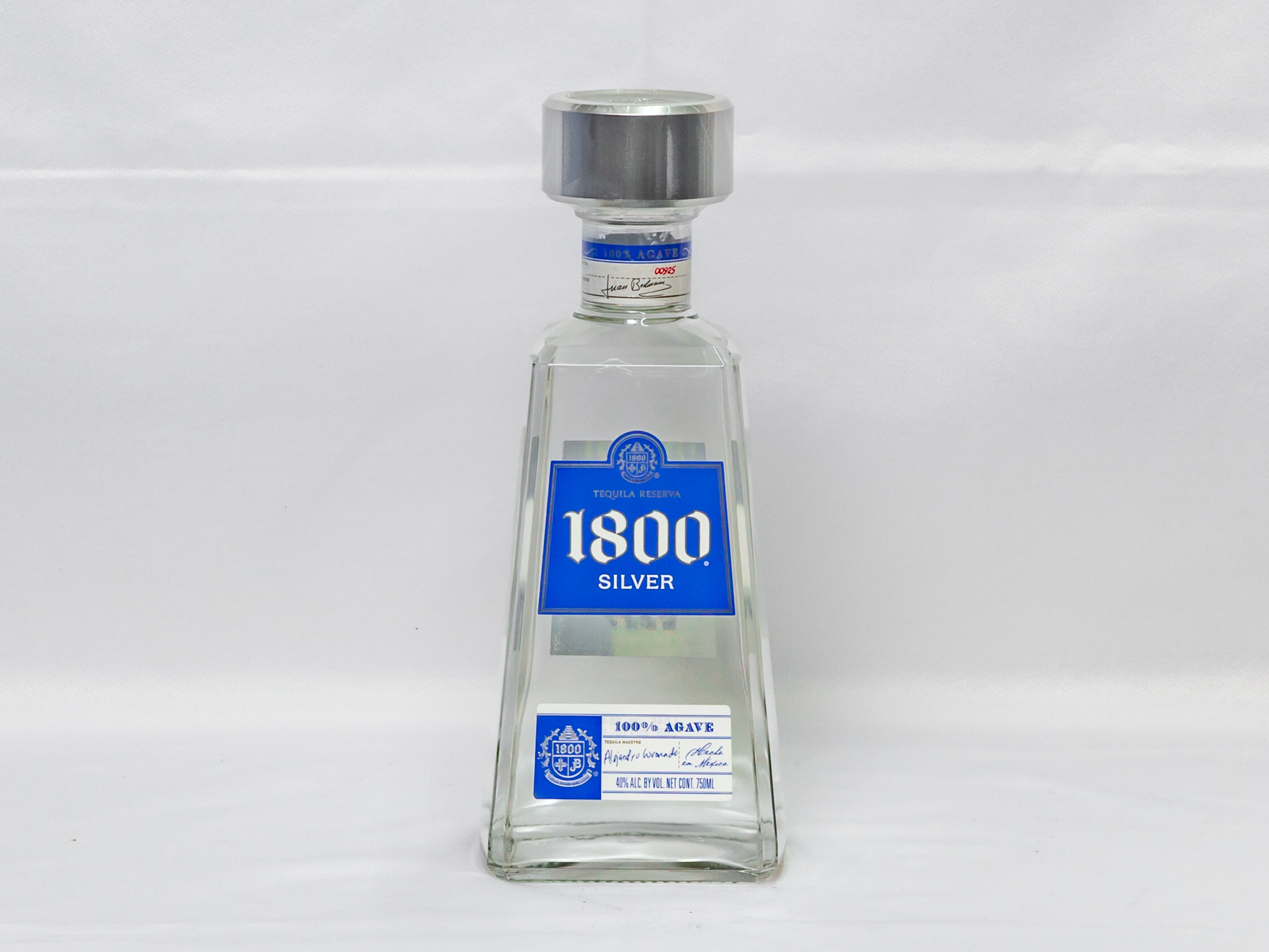 Order 1800 Silver Tequila food online from Pm Food & Liquor store, Harvey on bringmethat.com