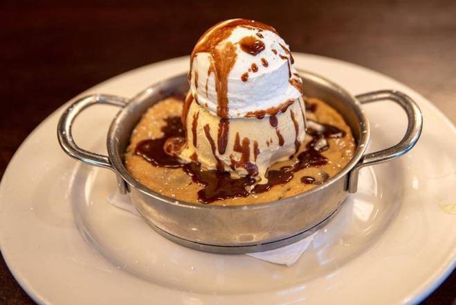 Order Warm Chocolate Chip Cookie Skillet food online from Wildfire Steak, Chops & Seafood store, Tysons Corner on bringmethat.com