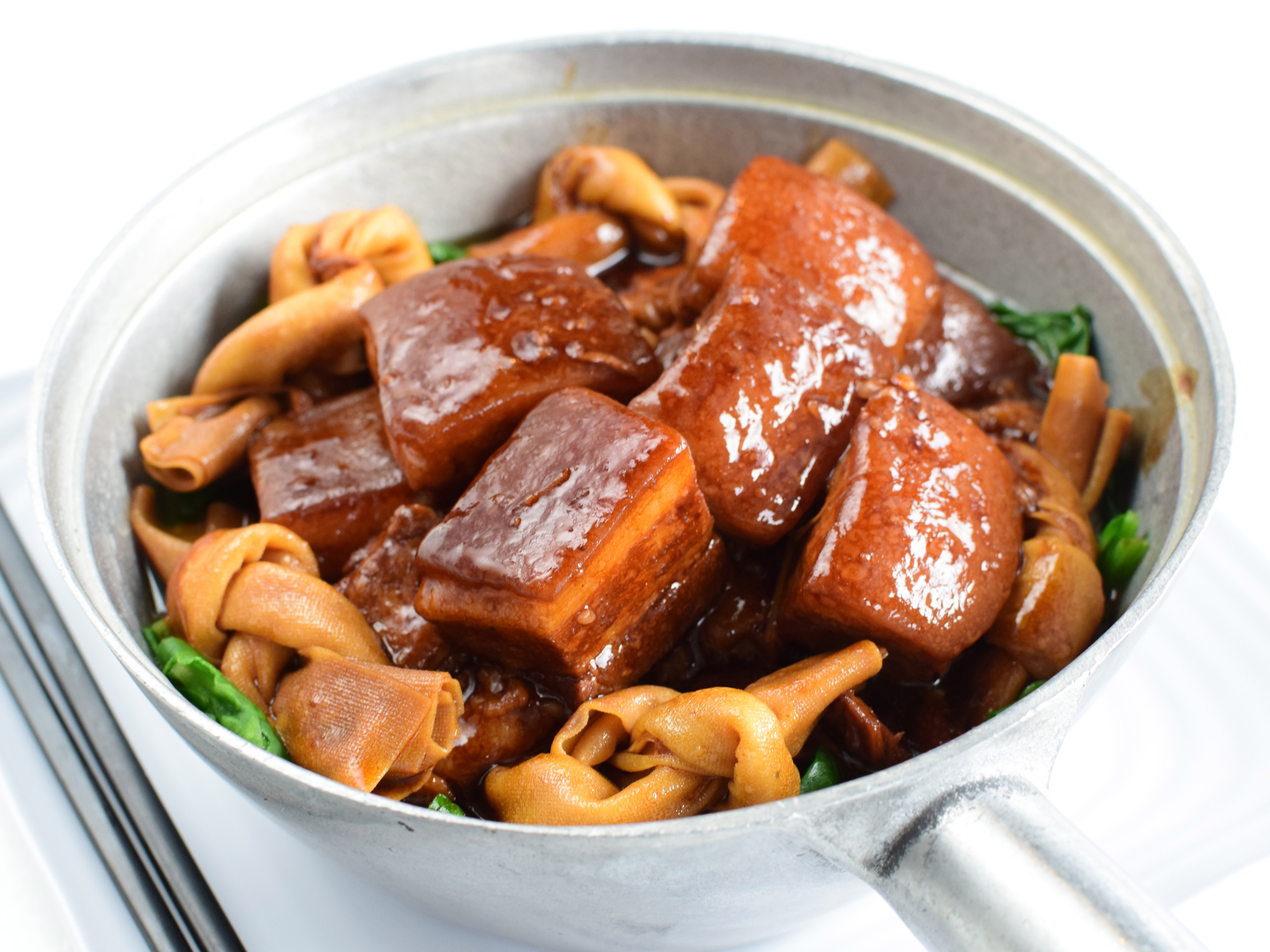 Order H4. Braised Pork and Tofu Skin in Soy Sauce food online from Queen Kitchen store, Walnut on bringmethat.com
