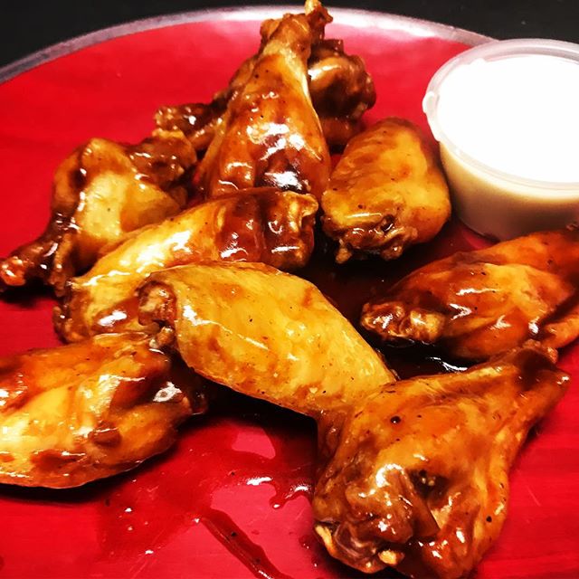 Order 8 Pieces Naked Wings food online from Panzano Pizzeria store, Montclair on bringmethat.com