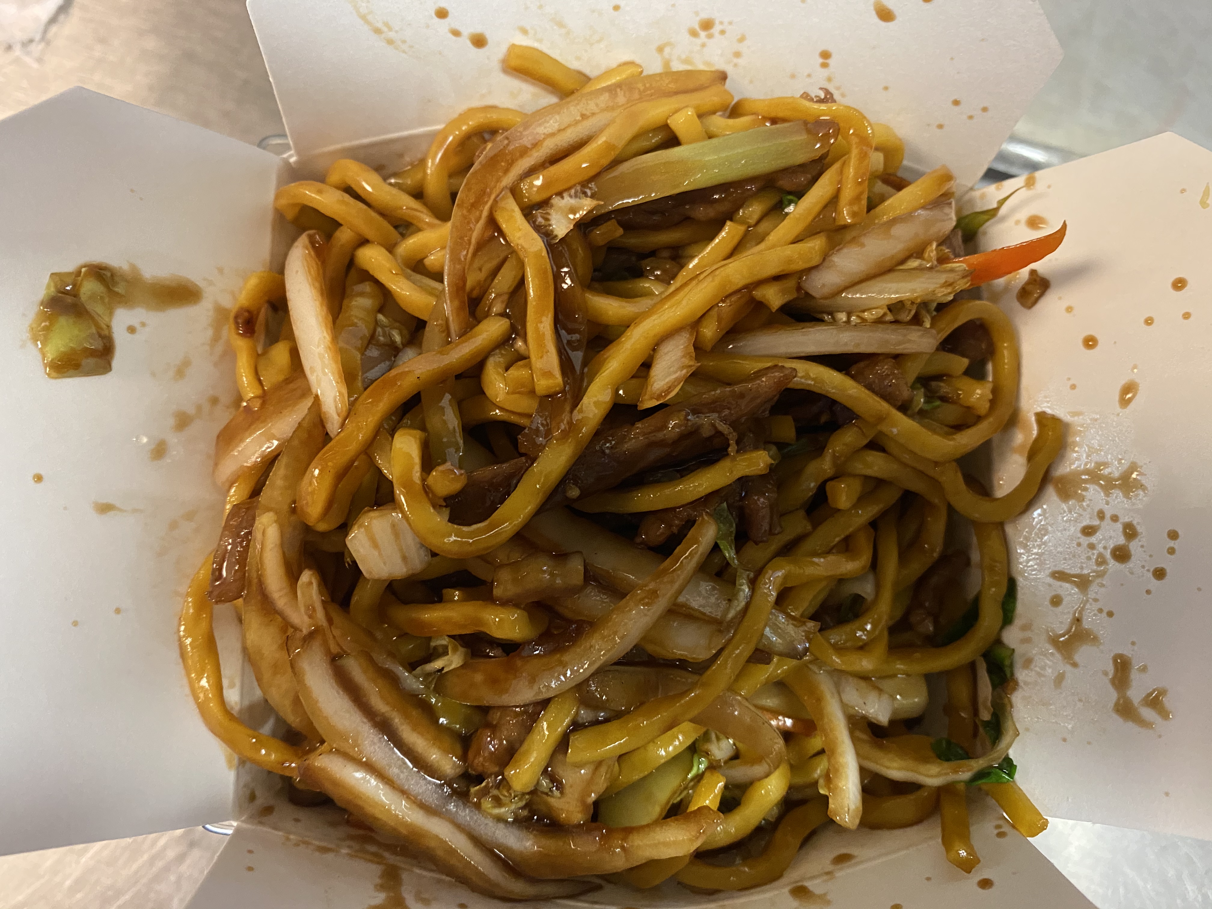 Order 41. Beef Lo Mein food online from Lucky Star - Market St. store, Wilmington on bringmethat.com