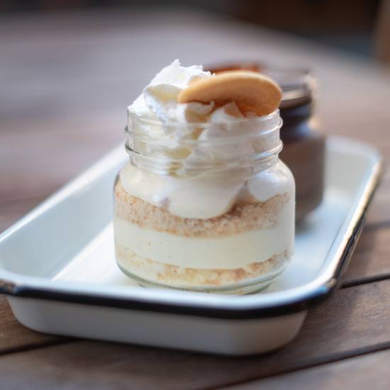 Order Banana Cream Pudding food online from Hill Country Barbecue Market store, New York on bringmethat.com