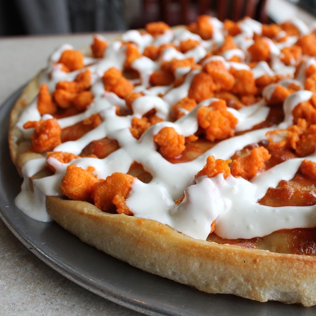Order Buffalo Chicken Pan Pizza - 14" food online from Big Apple Pizza store, Cranford on bringmethat.com