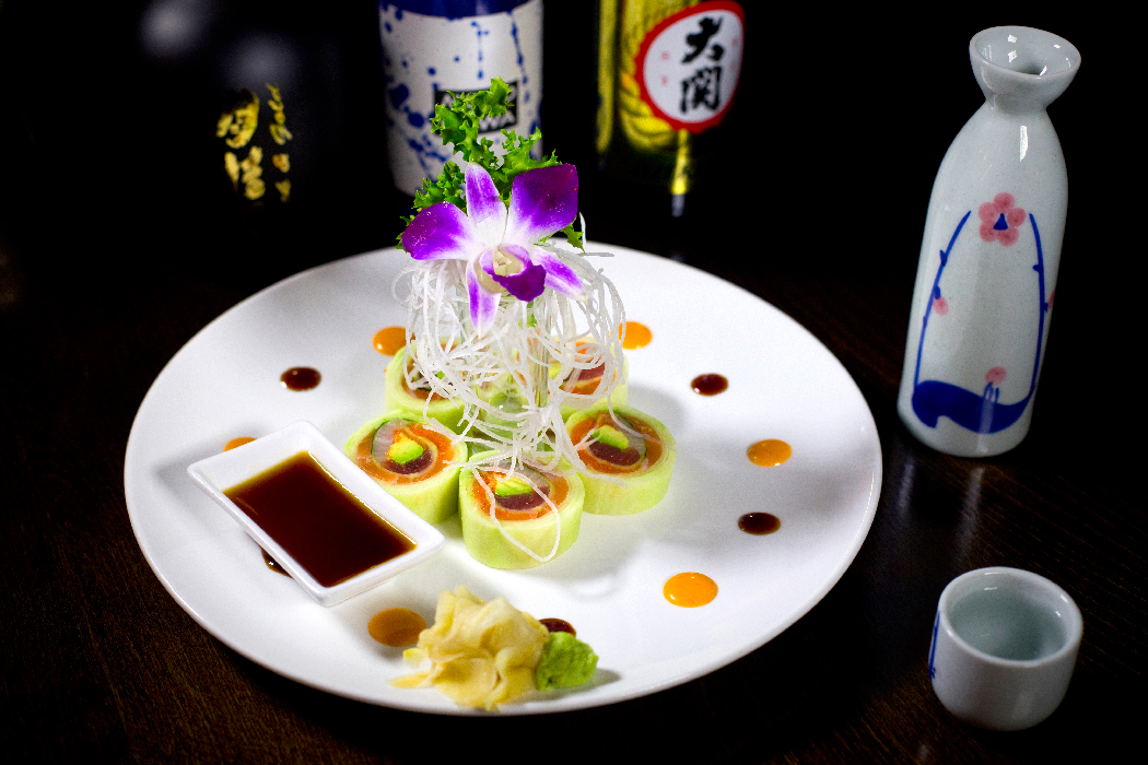 Order Naruto Roll food online from Midori Sushi store, Princeton on bringmethat.com