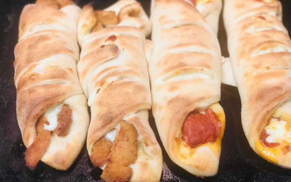 Order Chicken & Cheese Roll - Roll food online from Panatieri's Pizza & Pasta store, Warren on bringmethat.com