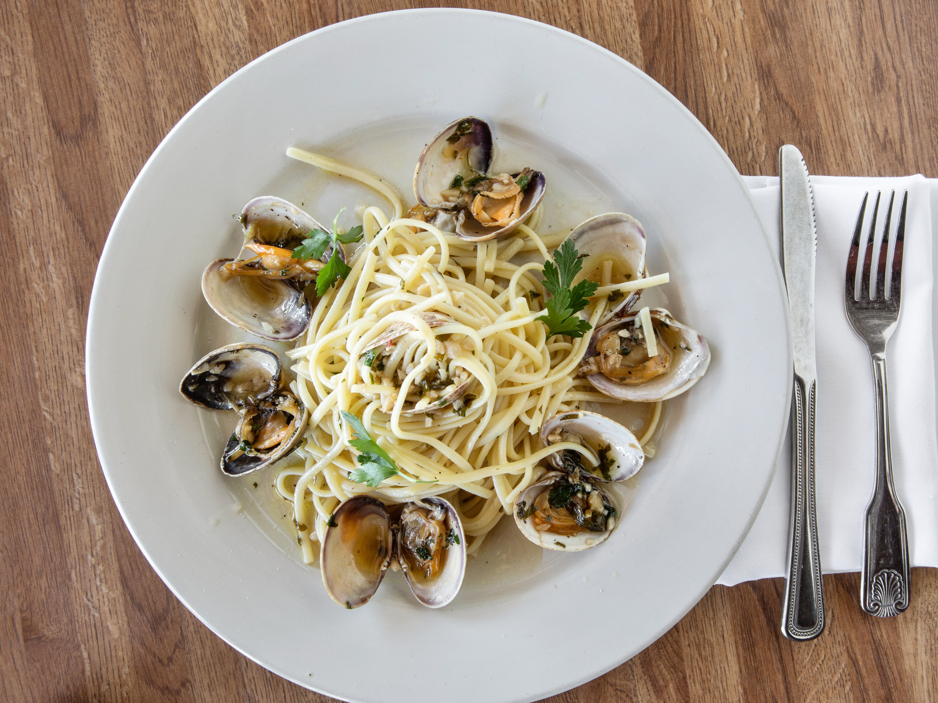 Order linguine con vongole food online from Marcello Ristorante store, Thousand Oaks on bringmethat.com