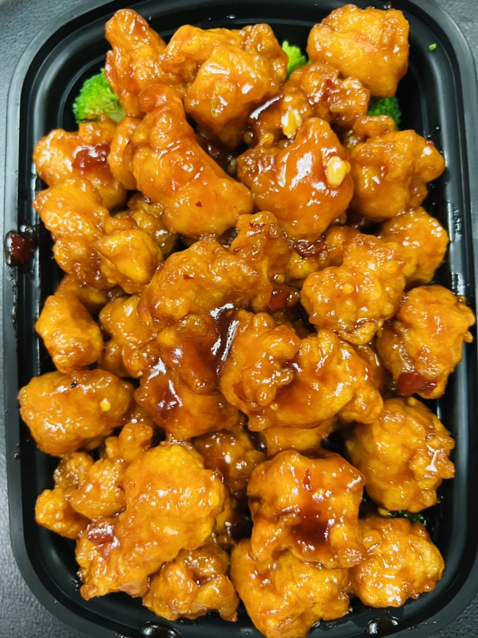 Order General Tso's Chicken Chef Specialty food online from Eddie Cheng store, Lakeville on bringmethat.com
