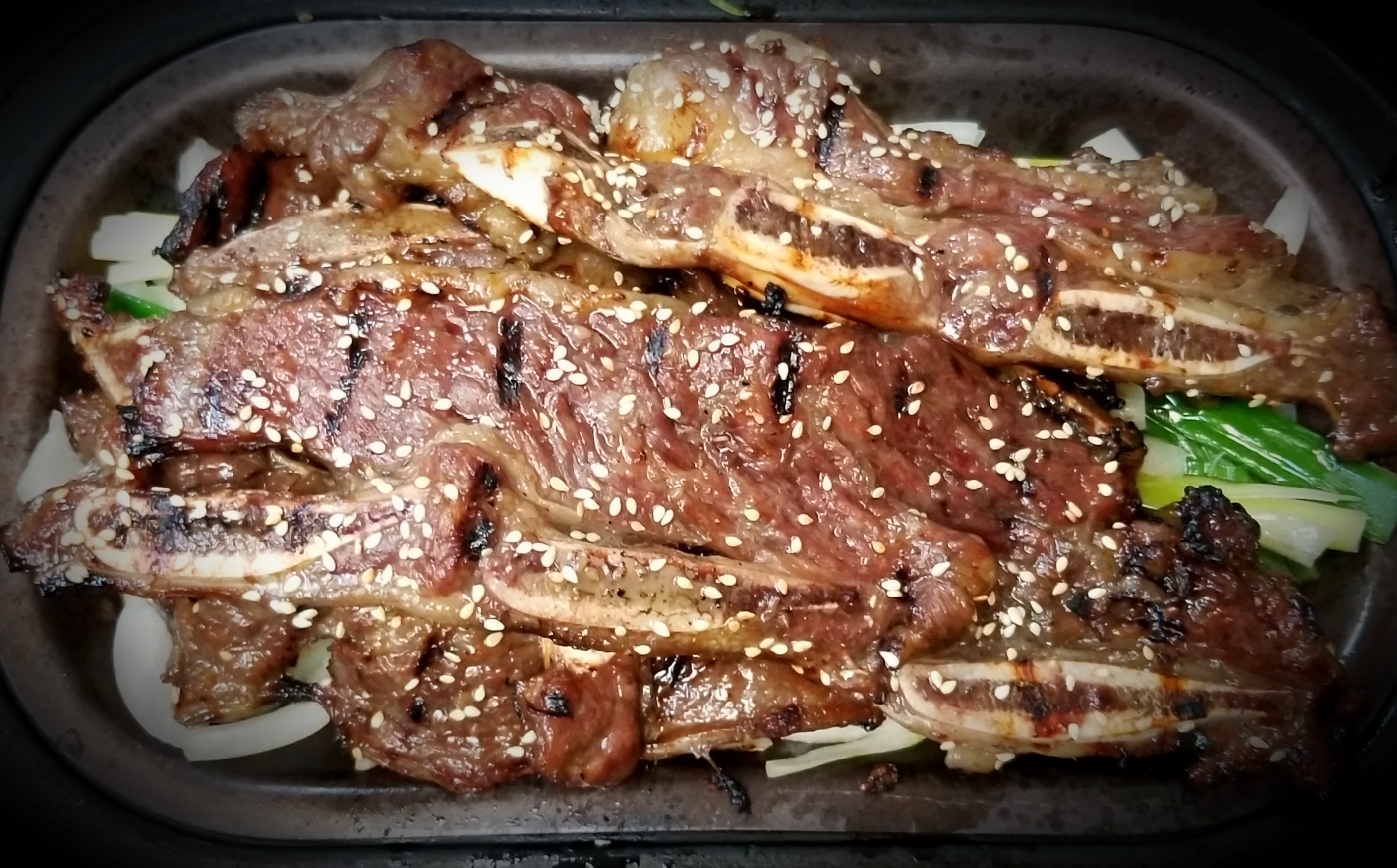 Order S7B. Sizzling Beef Short Ribs food online from Thien Hoang Restaurant store, Portland on bringmethat.com
