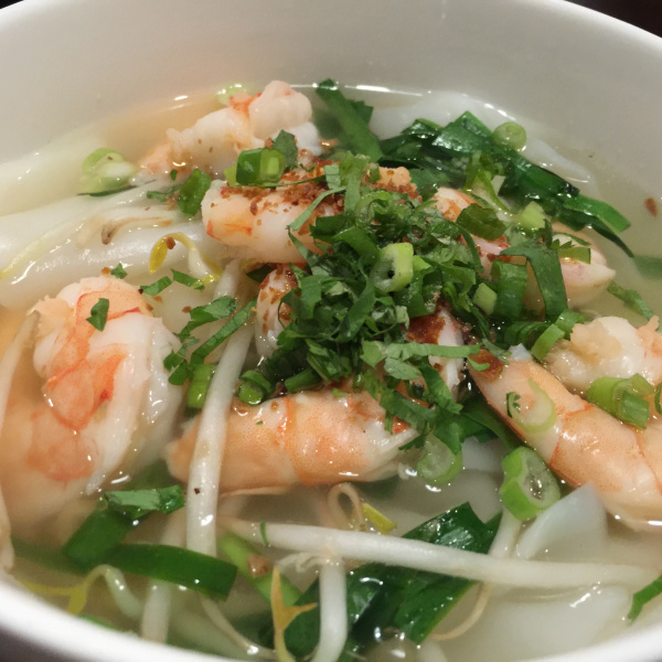 Order N10. Chinese Noodle Soup food online from Thai Pin store, Lawrence Township on bringmethat.com