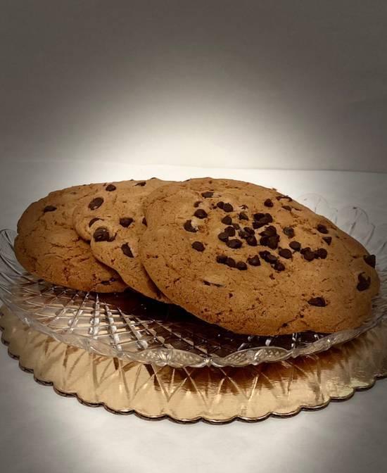 Order Chocolate Chip Cookie food online from Dortoni Bakery- East Norwich store, East Norwich on bringmethat.com