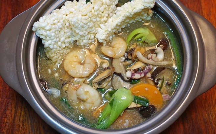 Order 해물누룽지탕 Seafood Stew with Crunchy Rice food online from Duri Pocha store, Ridgefield on bringmethat.com
