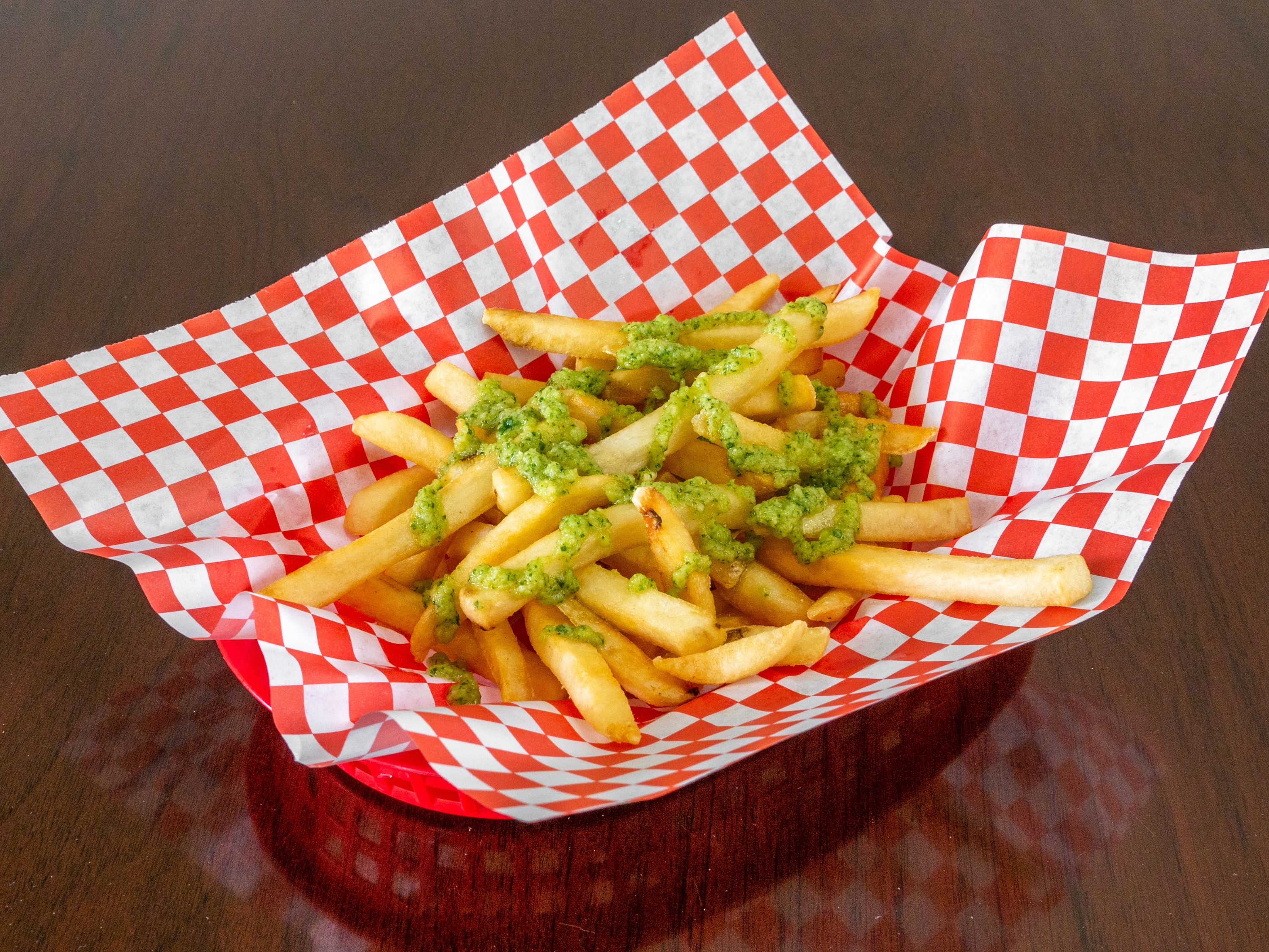 Order Garlic Fries food online from Robbie Sandwiches store, Capitola on bringmethat.com