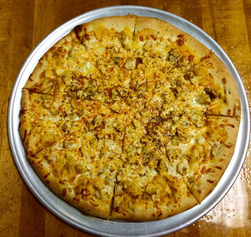 Order Buffalo Chicken Pizza - Small 10" (4 Cut ) food online from Tani Pizza store, Butler on bringmethat.com