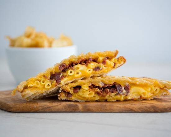 Order Macaroni and Cheese Burger food online from Burgers With Attitude store, Los Angeles on bringmethat.com